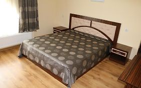 Hotel Arda  3*
