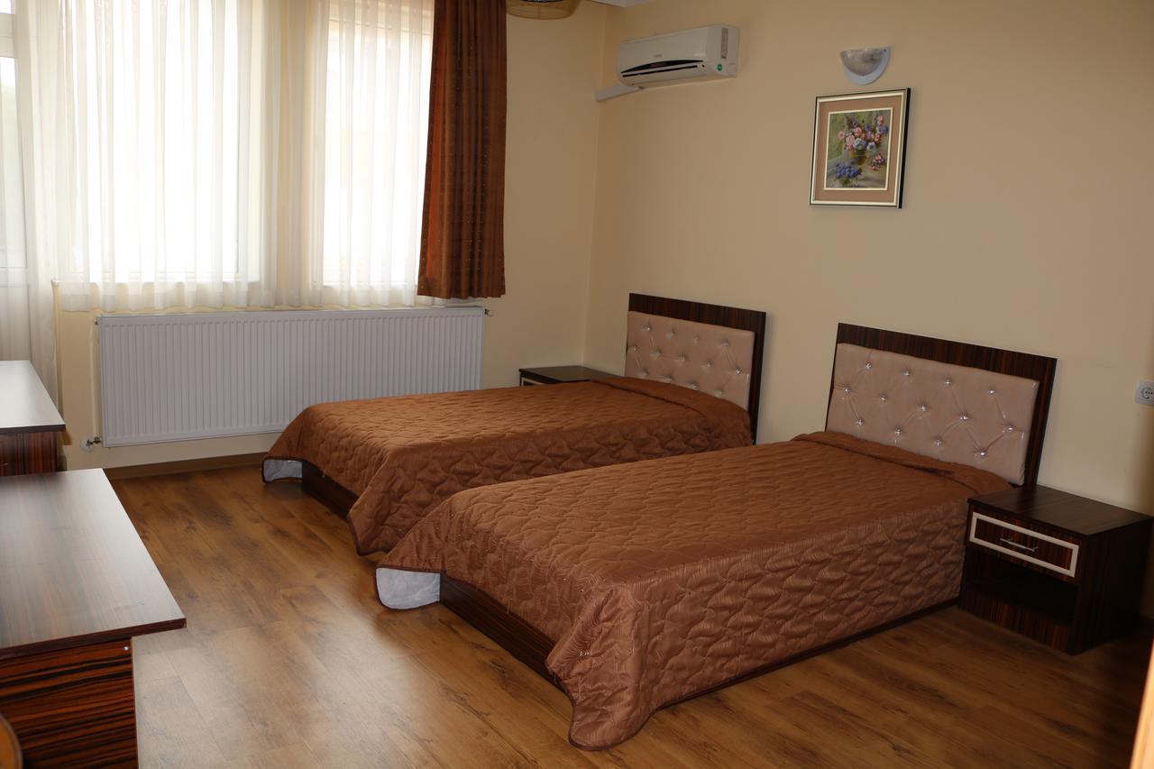 Hotel Arda Kŭrdzhali Extérieur photo