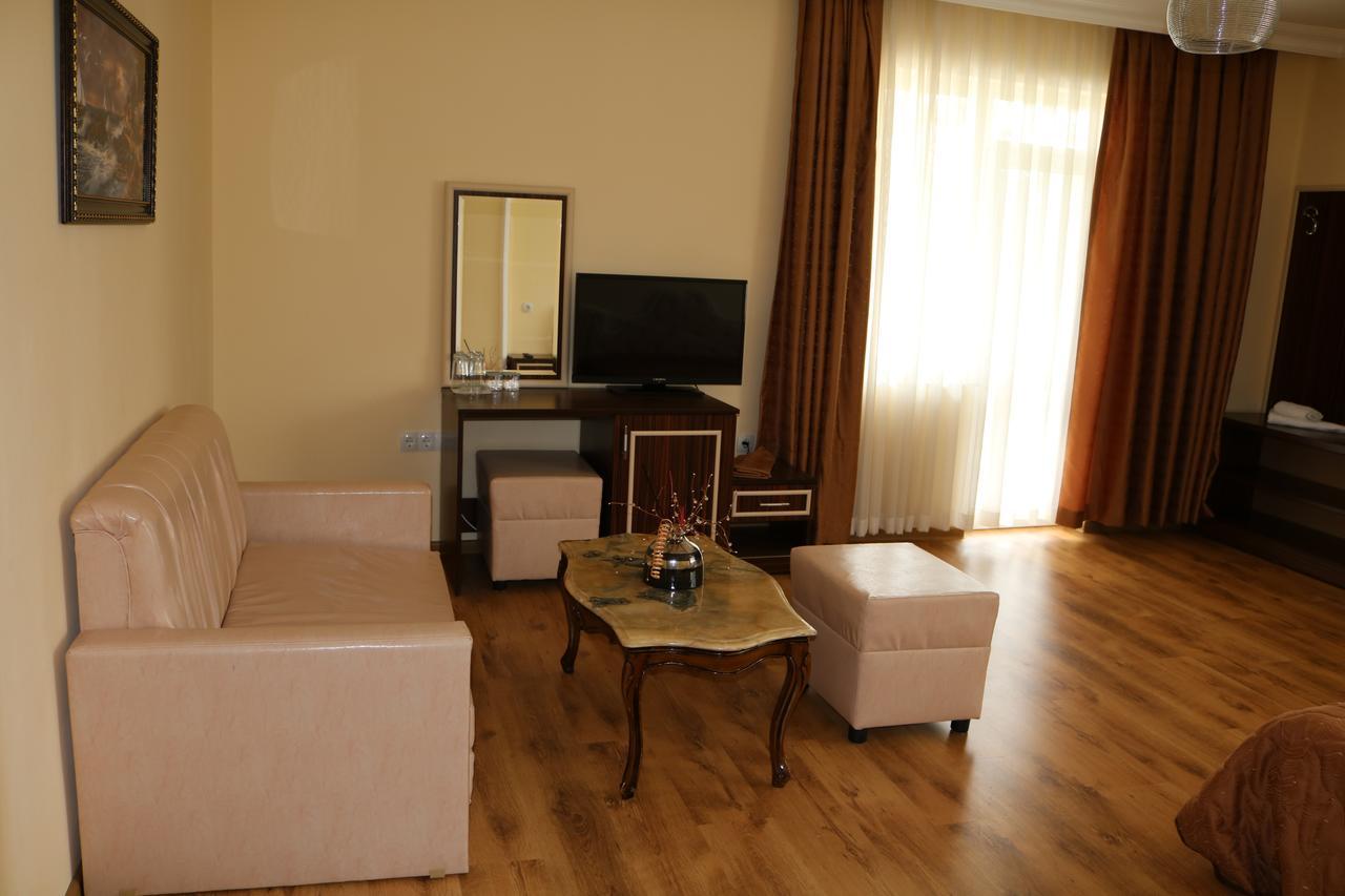 Hotel Arda Kŭrdzhali Extérieur photo